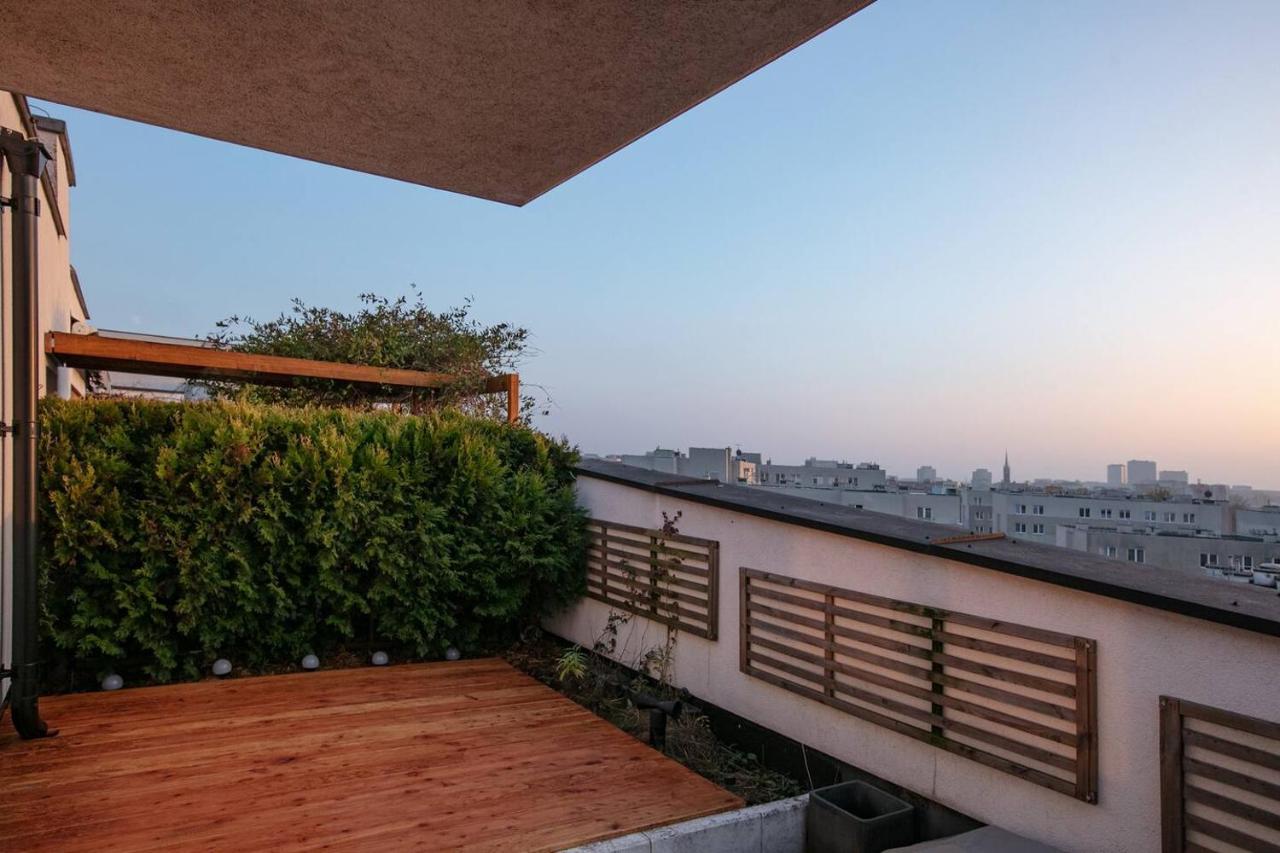 Dwupoziomowy, Rodzinny Apartament. Ochrona, Garaz. ワルシャワ エクステリア 写真
