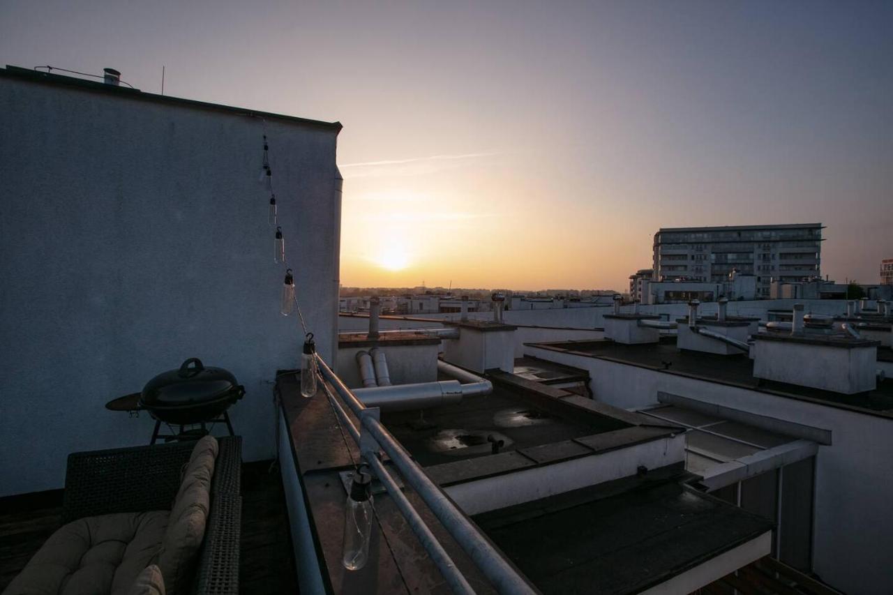 Dwupoziomowy, Rodzinny Apartament. Ochrona, Garaz. ワルシャワ エクステリア 写真