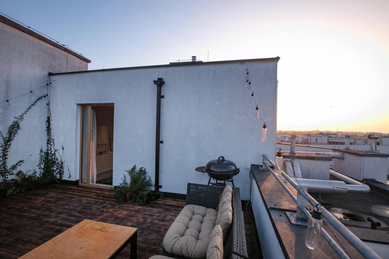 Dwupoziomowy, Rodzinny Apartament. Ochrona, Garaz. ワルシャワ エクステリア 写真