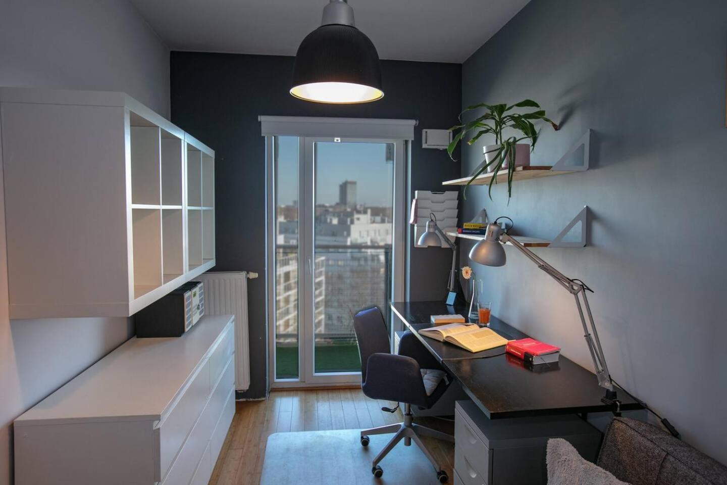 Dwupoziomowy, Rodzinny Apartament. Ochrona, Garaz. ワルシャワ エクステリア 写真
